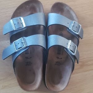 BIRKENSTOCK ARIZONA in metallic grey